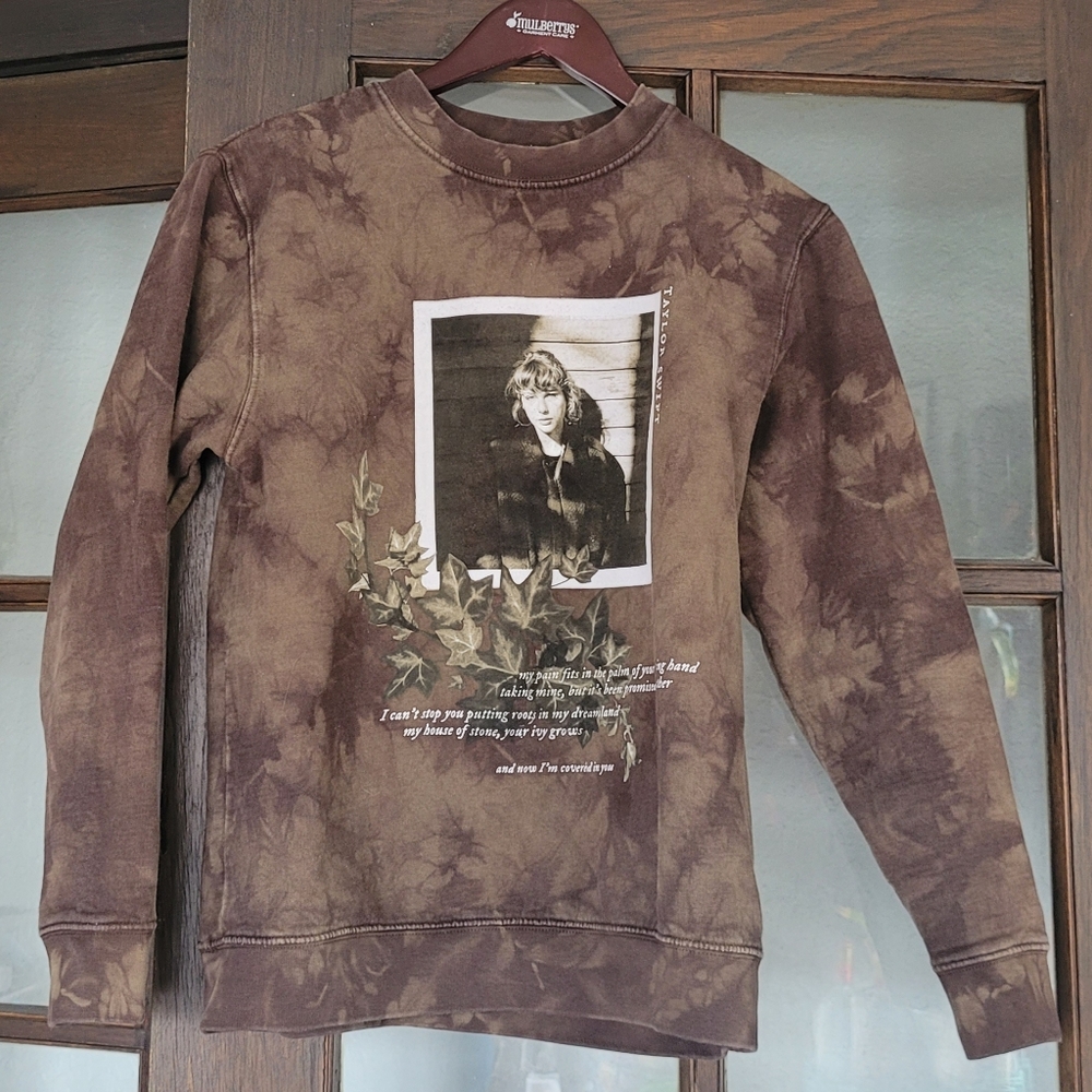 Taylor Swift Official Merch Ivy Crewneck Sweatshirt